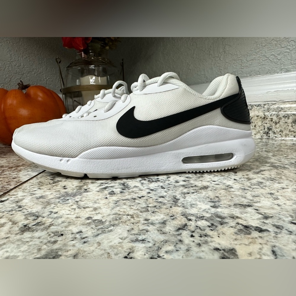 Nike Air Max Oketo